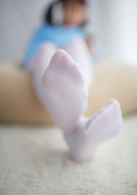 美女黄18以下禁止观看免费的_BD国语高清完整版播放