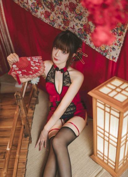 h色有呻吟的有声小说在线听_免费观看高清版